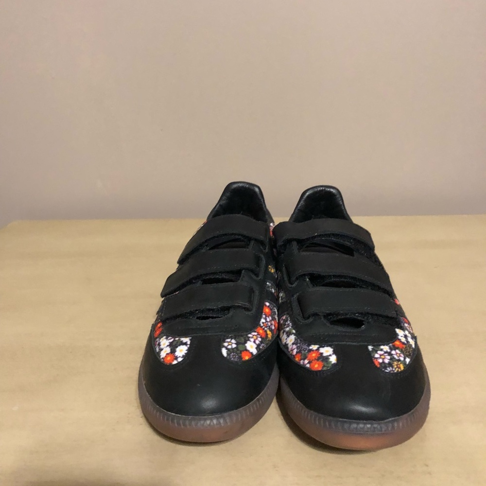 SB21. Adidas Opening Ceremonies 2002